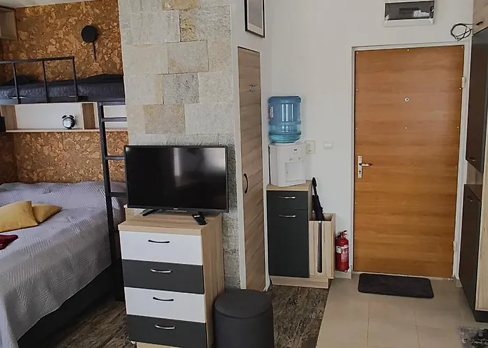 Lägenhet студио нико - *