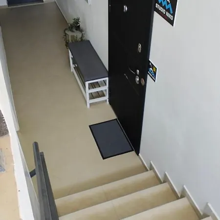 студио нико - تساريفو